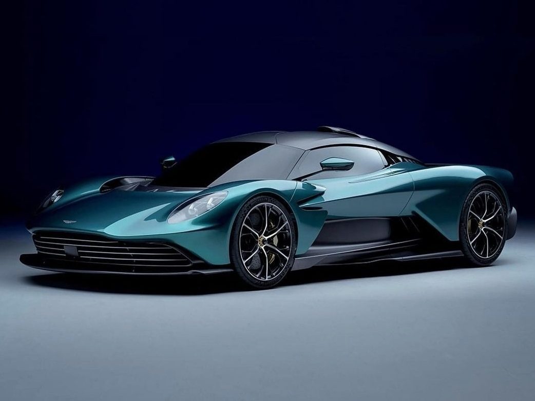 Aston Martin Valhalla – Mastery of driving. Aston Martin Valhalla – Mastery of driving.