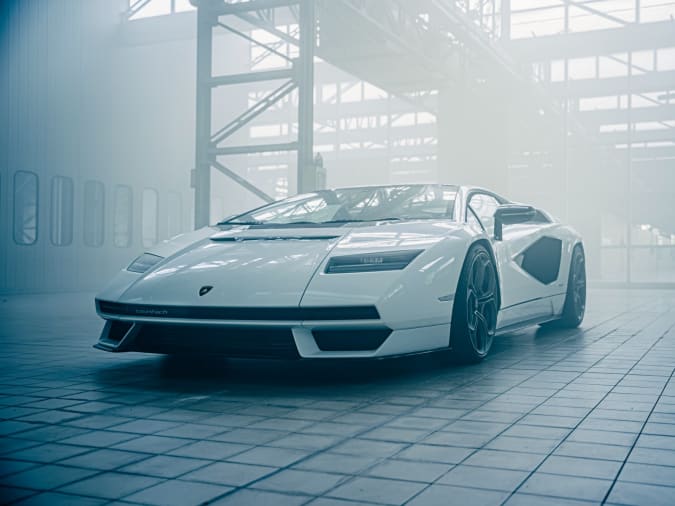 HYBRID SUPERCAR, THE LAMBORGHINI COUNTACH LPI800-4 HYBRID SUPERCAR, THE LAMBORGHINI COUNTACH LPI800-4