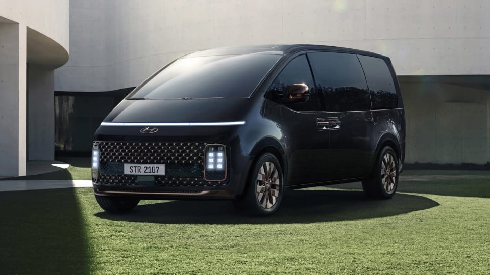 Hyundai Staria Launched And It Is Not Cheap Hyundai Staria Launched And It Is Not Cheap
